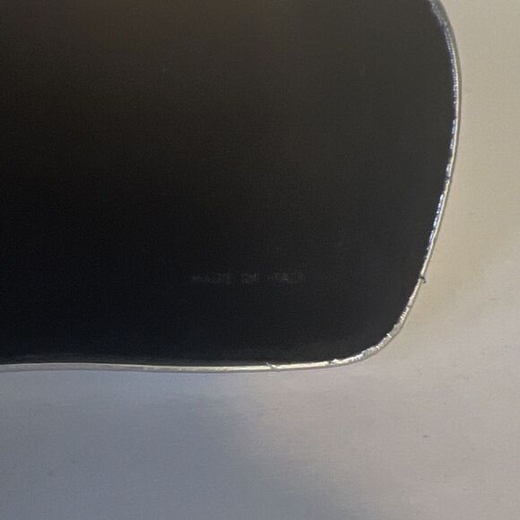 *Rare* Silver Metallic Quilted Chanel Sunglass Case Only Made In Italy HTF - Picture 10 of 12